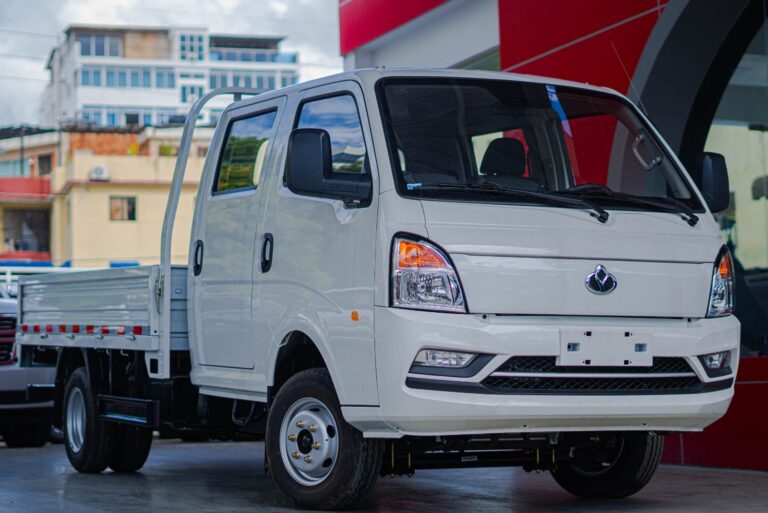 KYC D5 Doble Cabina 2026